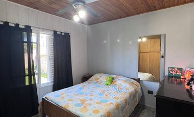 VENTA CASA 3 DORMITORIOS - HUMBOLDT.-