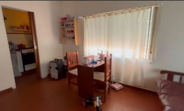 VENTA CASA EN GRAL. LAS HERAS -BS.AS-LOTE 1.050 m2