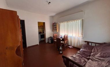 VENTA CASA EN GRAL. LAS HERAS -BS.AS-LOTE 1.050 m2
