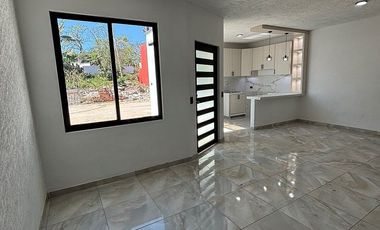 Casa en venta en Fracc. San Miguel- Coatepec- 2 habitaciones en 1 sólo nivel