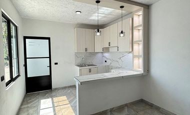 Casa en venta en Fracc. San Miguel- Coatepec- 2 habitaciones en 1 sólo nivel