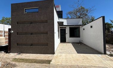 Casa en venta en Fracc. San Miguel- Coatepec- 2 habitaciones en 1 sólo nivel