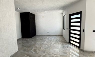 Casa en venta en Fracc. San Miguel- Coatepec- 2 habitaciones en 1 sólo nivel
