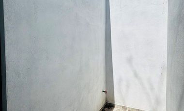 Casa en venta en Fracc. San Miguel- Coatepec- 2 habitaciones en 1 sólo nivel