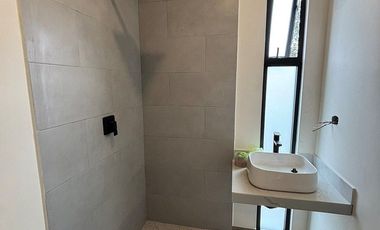 Casas en venta en Col. Revolución, Xalapa – Diseño moderno: 3 habitaciones