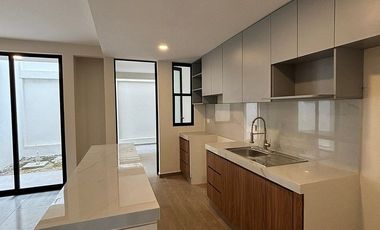 Casas en venta en Col. Revolución, Xalapa – Diseño moderno: 3 habitaciones