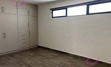 CASA EN VENTA DE UN PISO EN SAN GERARDO, AGUASCALIENTES
