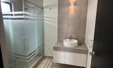 CASA EN VENTA DE UN PISO EN SAN GERARDO, AGUASCALIENTES