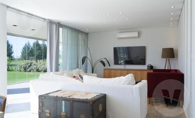 Casa en venta y alquiler - Barrio La Providencia, Canning