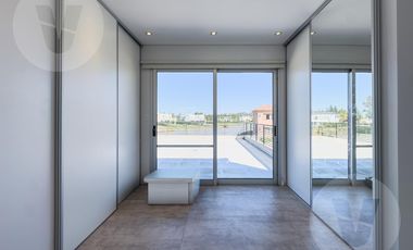 Casa en venta y alquiler - Barrio La Providencia, Canning