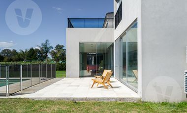 Casa en venta y alquiler - Barrio La Providencia, Canning