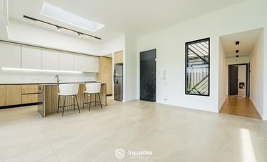 VENTA - Casa de 2 dormitorios a estrenar, galería con parrillero - Alvear.