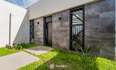 VENTA - Casa de 2 dormitorios a estrenar, galería con parrillero - Alvear.