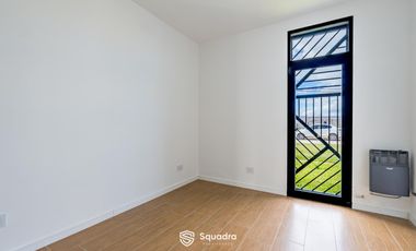 VENTA - Casa de 2 dormitorios a estrenar, galería con parrillero - Alvear.
