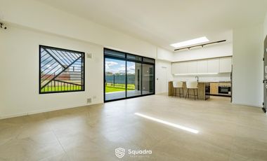 VENTA - Casa de 2 dormitorios a estrenar, galería con parrillero - Alvear.