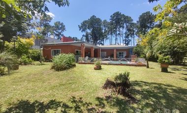 HERMOSA CASA EN VENTA ESTILO COUNTRY HAUSE ITUZAINGO CORRIENTES