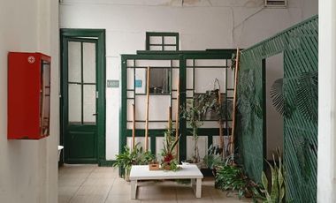Venta Oficina Comercial Sobre Peatonal Córdoba Bajas Expensas. Centro
