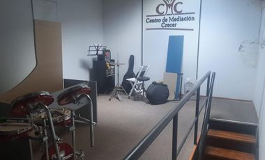 Venta Oficina Comercial Sobre Peatonal Córdoba Bajas Expensas. Centro