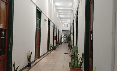 Venta Oficina Comercial Sobre Peatonal Córdoba Bajas Expensas. Centro