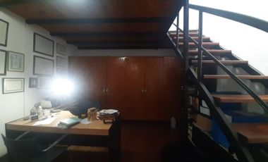 Venta Oficina Comercial Sobre Peatonal Córdoba Bajas Expensas. Centro