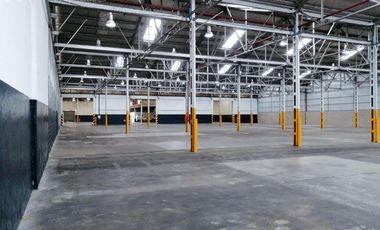 Alquiler Depósito 4300 M2 en predio con seguridad Hurlingham