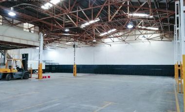 Alquiler Depósito 4300 M2 en predio con seguridad Hurlingham