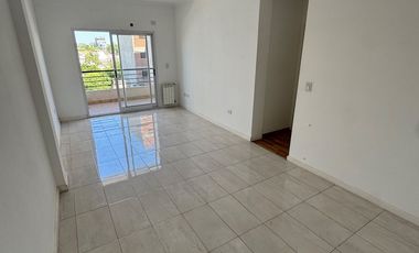 VENTA DEPARTAMENTO 3 AMBIENTES C/ COCHERA LANUS