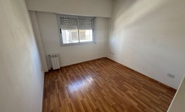 VENTA DEPARTAMENTO 3 AMBIENTES C/ COCHERA LANUS
