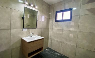 VENTA CASA DE 2 DORMITORIOS FUNES NORTE CREDITO