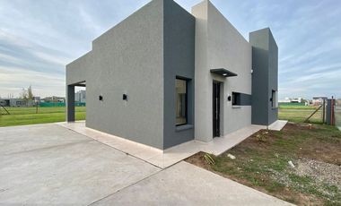 VENTA CASA DE 2 DORMITORIOS FUNES NORTE CREDITO