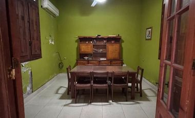 IMPORTANTE CASA EN VENTA - AV. MORENO (S) AL 700