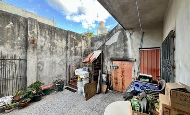 Chalet con garage, 2 dorm, baño, patio y terraza - Vta Dta - APTO CRÉDITO!!!
