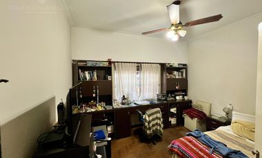 Chalet con garage, 2 dorm, baño, patio y terraza - Vta Dta - APTO CRÉDITO!!!