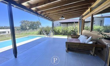 Casa en Alquiler con Pileta en Barrancas de San Benito