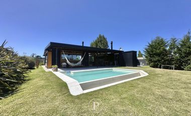 Casa en Alquiler con Pileta en Barrancas de San Benito