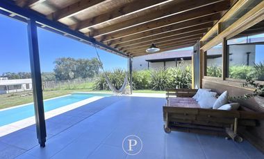 Casa en Alquiler con Pileta en Barrancas de San Benito