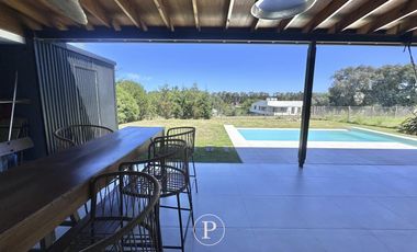 Casa en Alquiler con Pileta en Barrancas de San Benito