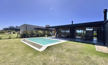 Casa en Alquiler con Pileta en Barrancas de San Benito