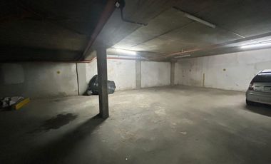 Venta Cochera Planta Baja Ituzaingo 3659. Cinco Esquinas