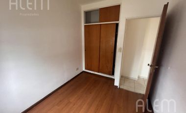Departamento 3 ambientes con patio en 2 de Mayo al 4300 - Remedios de Escalada - Lanús