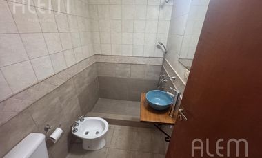 Departamento 3 ambientes con patio en 2 de Mayo al 4300 - Remedios de Escalada - Lanús