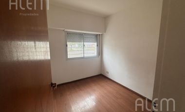 Departamento 3 ambientes con patio en 2 de Mayo al 4300 - Remedios de Escalada - Lanús