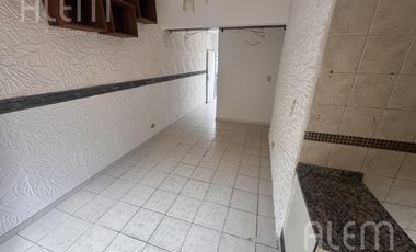 Departamento 3 ambientes con patio en 2 de Mayo al 4300 - Remedios de Escalada - Lanús