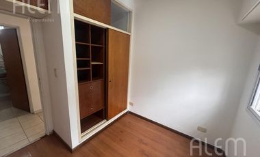 Departamento 3 ambientes con patio en 2 de Mayo al 4300 - Remedios de Escalada - Lanús