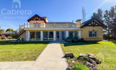 Venta de casa 4 dormitorios en Haras del Sur I, La Plata