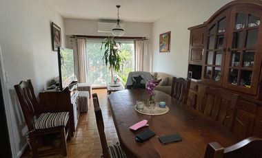 Departamento en  venta de 3 ambientes con balcón