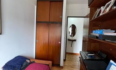 Departamento en  venta de 3 ambientes con balcón