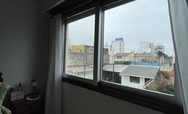 Departamento en  venta de 3 ambientes con balcón