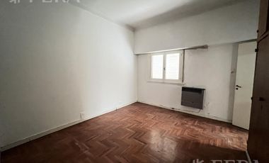 Venta casa 3 ambientes con patio en Wilde