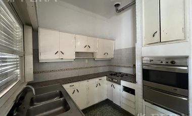 Venta casa 3 ambientes con patio en Wilde